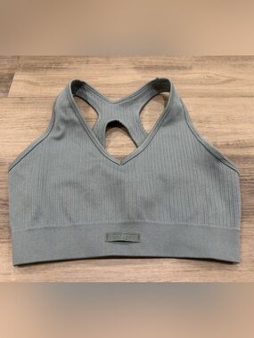 BO+TEE Personal Best V-Neck Ribbed Sports Bra